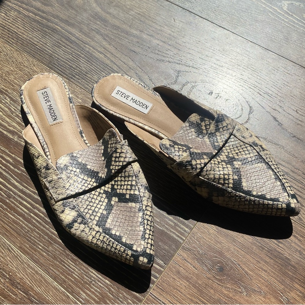 STEVE MADDEN faux snakeskin slip on loafer mules